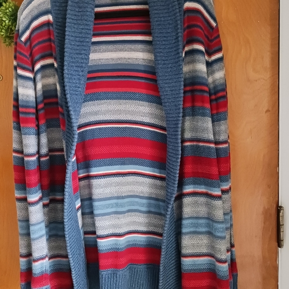 Cardigan - Picture 8 of 8